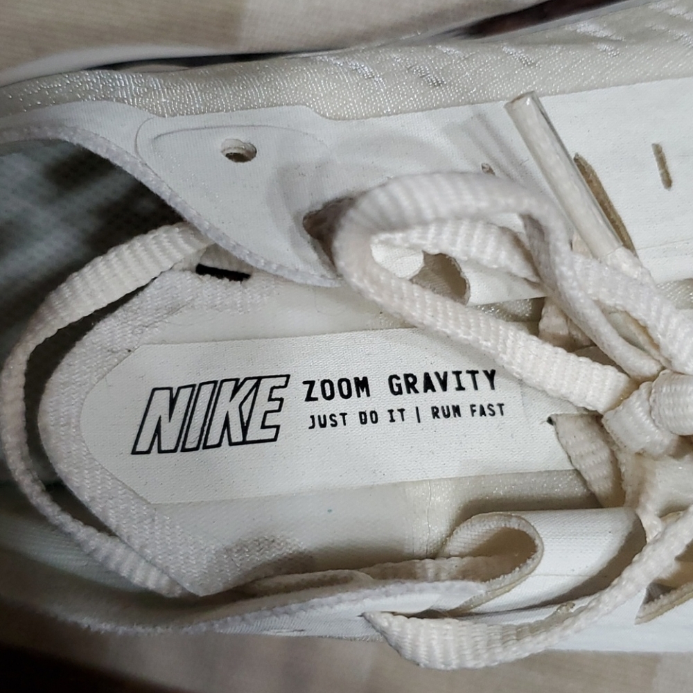 Nike - Picture 6 of 7